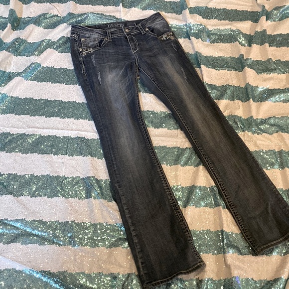 LA GRACE size 30 bootcut light wear on the bottom cuffs shown. - Picture 5 of 5